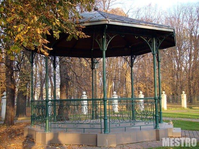 Альтанки з металу для садових ділянок Беседки из металла